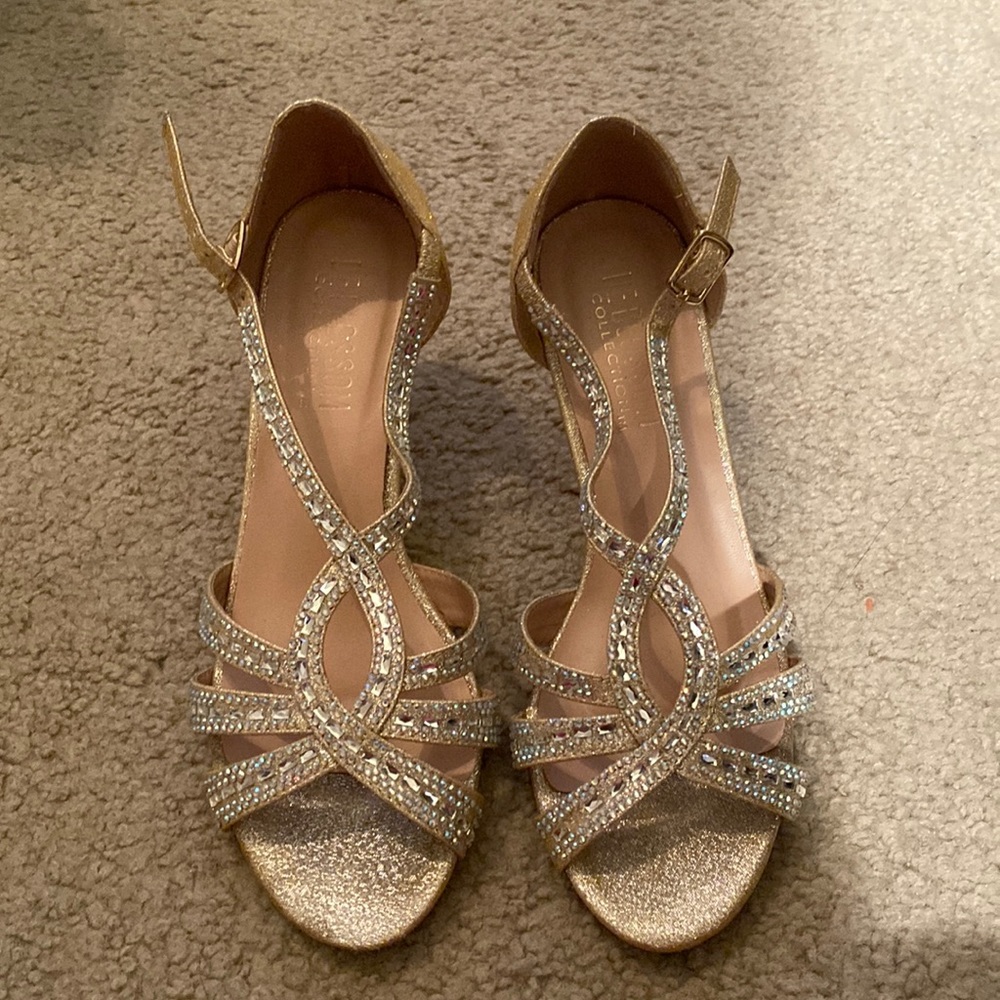6.5 size shoes I am selling it because I have never worn them